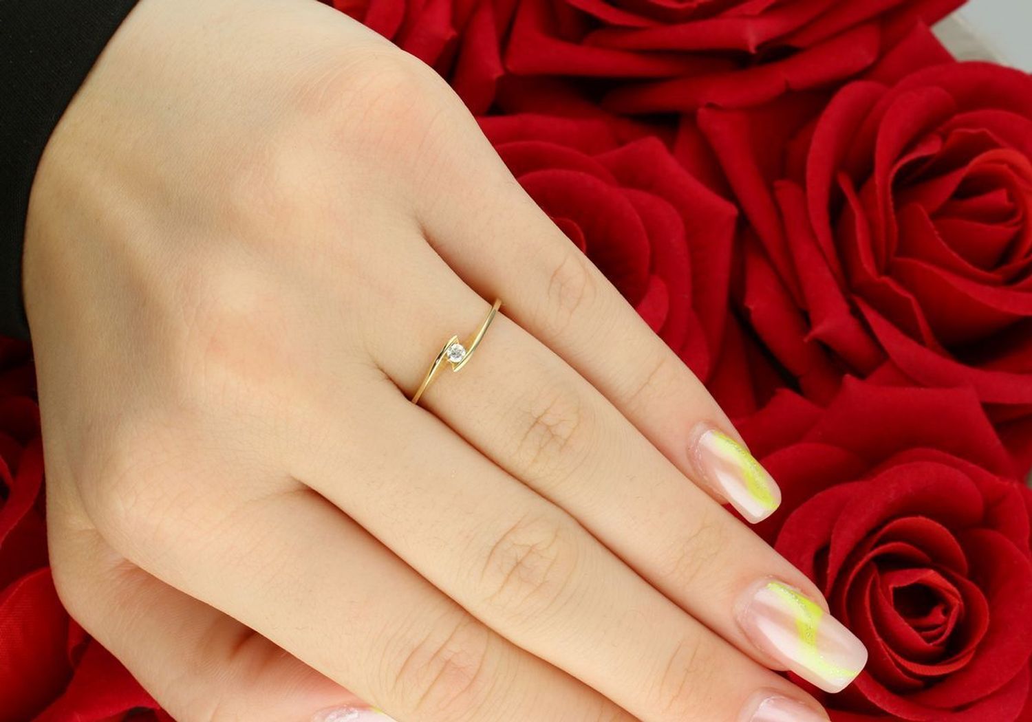 Złoty pierścionek z diamentem  Złoto 585 żółte  Rozmiar 11  1808 WG05-10.jpg